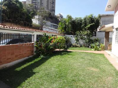 Casa en Precio de Oportunidad en Colinas de Bello Monte , 443 mt2, 6 habitaciones