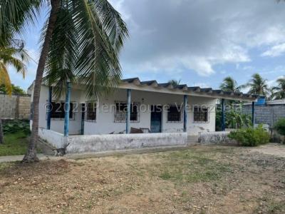 Casa Vacacional Ubicada en Pueblo de Chichiriviche, 54 mt2, 4 habitaciones