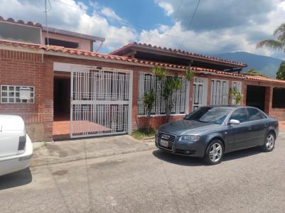 Casa en Guatire Castillejo, 100 mt2, 3 habitaciones