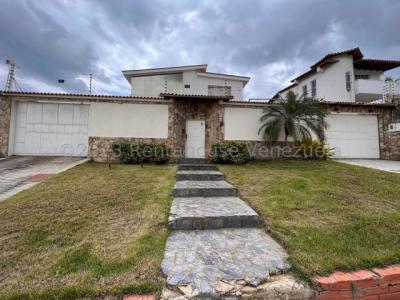 Casa en Venta en Urb. El Castaño-Cod. 24-420-José Viloria., 675 mt2, 6 habitaciones