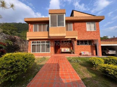 Casa en venta urb lomas de palmarito maracay 24-26698 ap, 569 mt2, 4 habitaciones