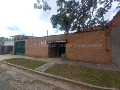 25-887 Venta Amplia casa de una planta en Barbula Naguanagua, 220 mt2, 3 habitaciones