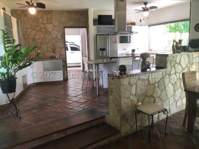 Hermosa  Casa en Venta Colinas de Guataparo Valencia carabobo Lissett Peña, 420 mt2, 4 habitaciones