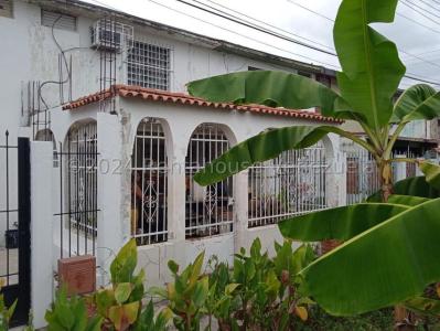 excelente casa en la Urb. Isabelica, con amplia construcción, 91 mt2, 3 habitaciones