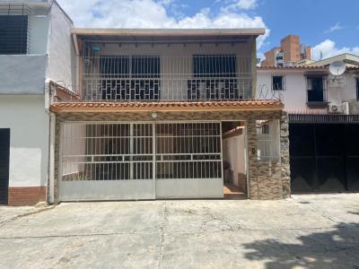 EN VENTA HERMOSA CASA EN URBANIZACION SABANA LARGA VALENCIA CARABOBO. SAMIR TROSEL, 91 mt2, 3 habitaciones