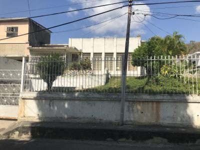 Casa Comercial en venta La Pastora Valencia Carabobo 23-19934, 455 mt2, 3 habitaciones