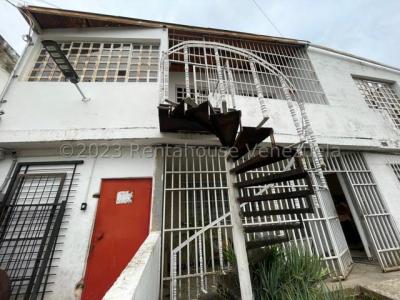 Casa con potencial en venta en El Viñedo Valencia Carabobo 242408 P, 450 mt2, 4 habitaciones