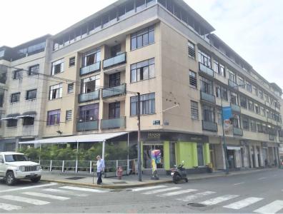 Se Vende Apartamento en Chacao Mls #23-6786, 2 habitaciones