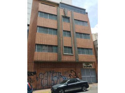 Se Vende Edificio 4 Pisos, 674 M2 en la Urbanización La Candelaria, 674 mt2
