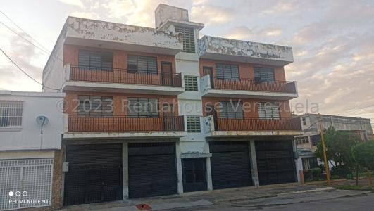 Edificio ubicado en la Avenida Branger, 826 mt2