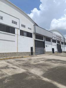 GALPON de 900 m2 EN ALQUILER EN ZONA INDUSTRIAL norte valencia. samir trosel, 700 mt2