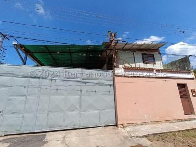 25-1557 Vende Galpon, con dos anexos completos con su cocina y baño Santa Ana Naguanagua, 562 mt2