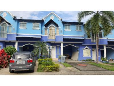 Real Vision Vende Town House (IBO 49451), 240 mt2, 5 habitaciones