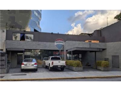 Se Vende Local Comercial en Altamira media , 850 mt2, 6 habitaciones