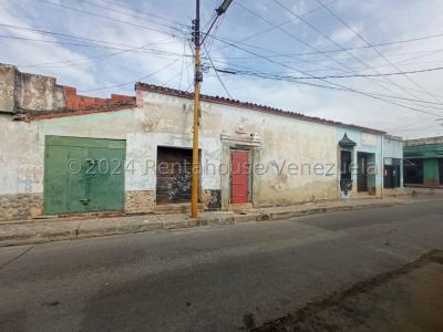 Local a reconstruir en venta en La Candelaria Valencia Carabobo 2425153 P, 125 mt2