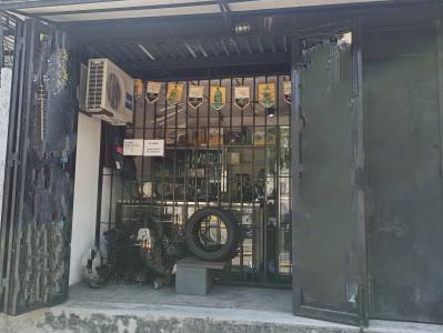 LOCAL Y FONDO DE COMERCIO EN VENTA EN AV. ROJAS QUEIPO, VALENCIA, 57 mt2