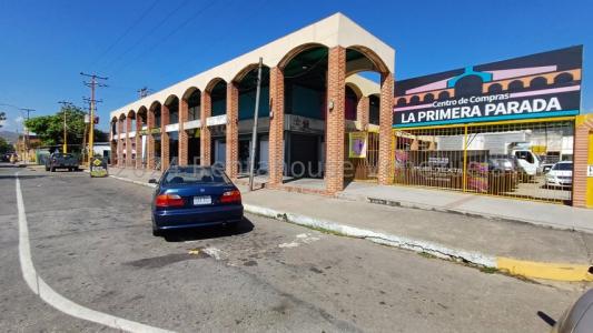 Local venta especial para banco y servicio de encomienda, aire acondicionado central, San Blas  Vale, 142 mt2