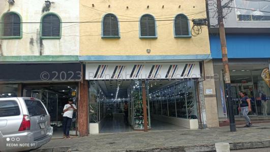  Local comercia en el casco central de Valencia, 381 mt2