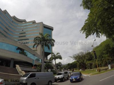 Oficina en venta ubicada en la Viña Plaza Valencia Carabobo Venezuela Cod 24-25093, 105 mt2