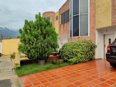 townhouse exclusivo en la cumaca. mls 24-11024, 158 mt2, 3 habitaciones