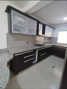 Sky Group Vende Townhouse en  Mañongo Naguanagua. Res. Danubio. Crismelia Castillo 