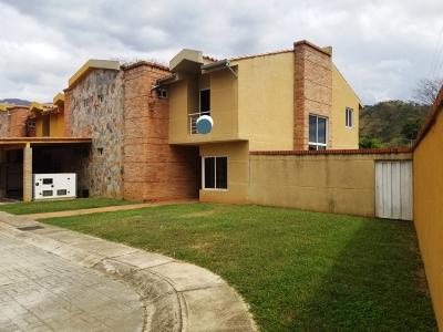 TownHouse en Res. Hoyo 5, La Cumaca. PLTH-284, 208 mt2, 4 habitaciones