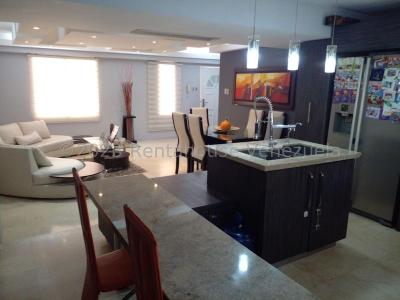 TOWNHOUSE EN VENTA EN LAGO MAR BEACH MARACAIBO...JACQUELINE BELLO, 153 mt2, 4 habitaciones