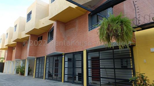 Townhouse en venta en Manantial Naguanagua Carabobo 248317 P, 126 mt2, 3 habitaciones