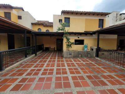  TownHouse en Terraza de Monte Alegre II, Urb. Tazajal., 142 mt2, 4 habitaciones