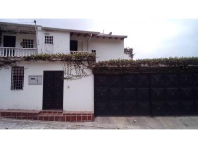 Casa en venta Urb las Piñas Colinas de Carrizal., 250 mt2, 4 habitaciones