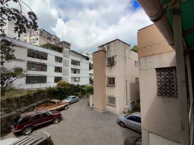 Apartamento en Planta Baja Terraza Av Andres Bello La Florida Caracas, 217 mt2, 4 habitaciones
