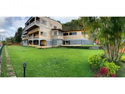 Vendo casa 850mts2 5h+2s/6.5b+2s/4pe La Lagunita, 850 mt2, 7 habitaciones