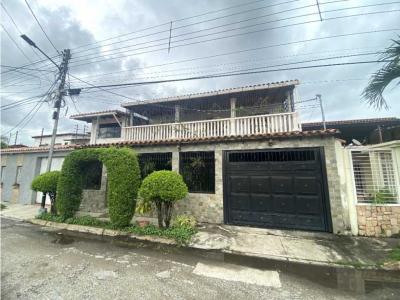Casa en venta urb las cayenas la morita I Maracay Aragua, 365 mt2, 6 habitaciones