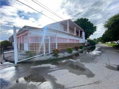 Casa en Venta en  Corocito, Santa Cruz , Edo-Aragua, 350 mt2, 8 habitaciones