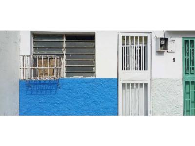 Alquiler de Casa en 23 de Enero avenida Constitución de Maracay, 30 mt2, 1 habitaciones