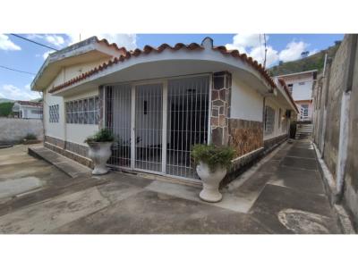 Casa y Resdisencia en San Juan de los Morros, Guárico., 360 mt2, 13 habitaciones