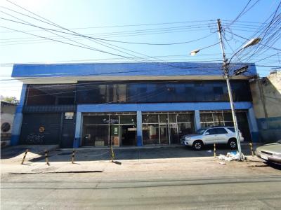 Edificio Comercial en el Centro de Maracay, 3000 mt2