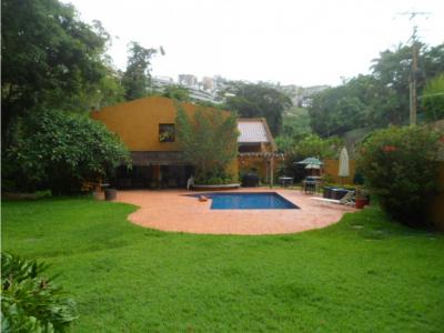 Se vende casa 730m2 4h+s/3.5b+s/6p Cerro Verde 1364, 730 mt2, 5 habitaciones