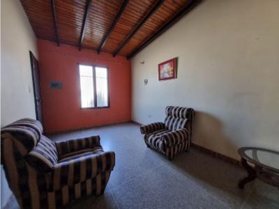 Casa en venta en La Urb. La Blanquera, Palo Negro., 150 mt2, 3 habitaciones