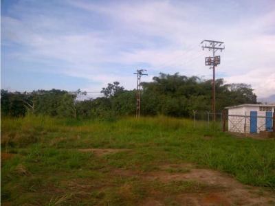 Terreno en Urbanización Carrizal, Avenida Bolívar. Bejuma. T28, 432 mt2