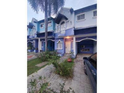 TOWN HOUSE EN C.R. FONTANA VILLAS BLUE VE02-1652ZE-ECAM, 240 mt2, 5 habitaciones