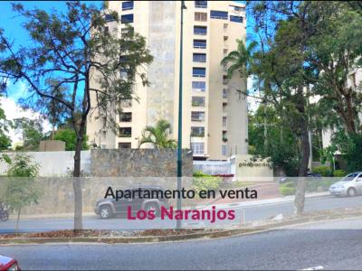 Apartamento en venta con piscina en Los Naranjos, 115 mt2, 2 habitaciones