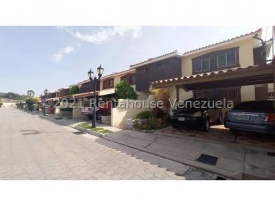 Casa en Venta La Rosaleda 22-11457 APP 0412-1548350, 320 mt2, 4 habitaciones
