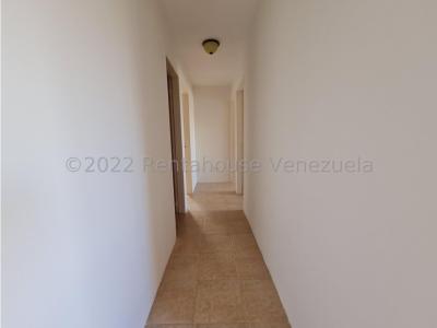 Apartamento en Venta centro Barquisimeto 22-17186   jrh, 85 mt2, 3 habitaciones