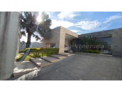 *= Casa en Venta Barquisimeto Este, MONTE REAL 21-23815  AS-2, 500 mt2, 4 habitaciones