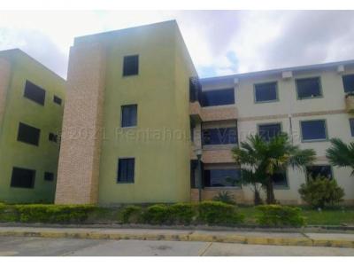 Apartamento en Venta Cabudare Centro. Res las iguanas 21-12950 AS-1, 69 mt2, 2 habitaciones
