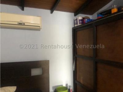 Casa en venta Zona Este Barquisimeto 22-7992   jrh, 873 mt2, 8 habitaciones