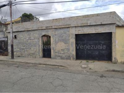 Casa en Venta Oeste Barquisimeto 22-23692 APP 0412-1548350, 176 mt2, 3 habitaciones