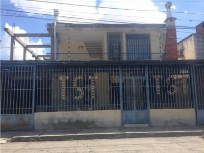 Casa en venta Centro-Este Barquisimeto 22-13553 Vc, 500 mt2, 11 habitaciones