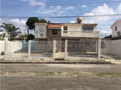 Casa en venta Colinas De Santa Rosa  Barquisimeto 22-22339 Vc, 600 mt2, 7 habitaciones